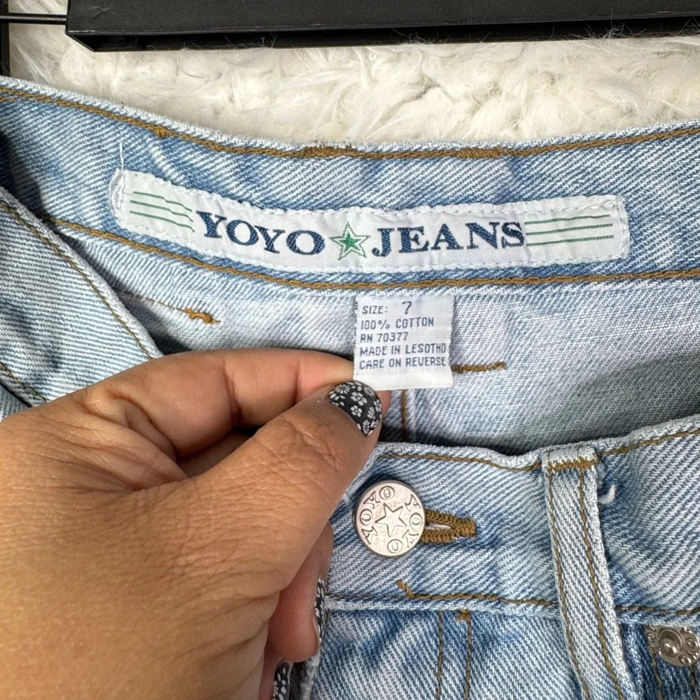 Yoyo Jeans Women's‎ Size 7 Light Wash Denim High Waisted Cut Off Shorts VTG 90s